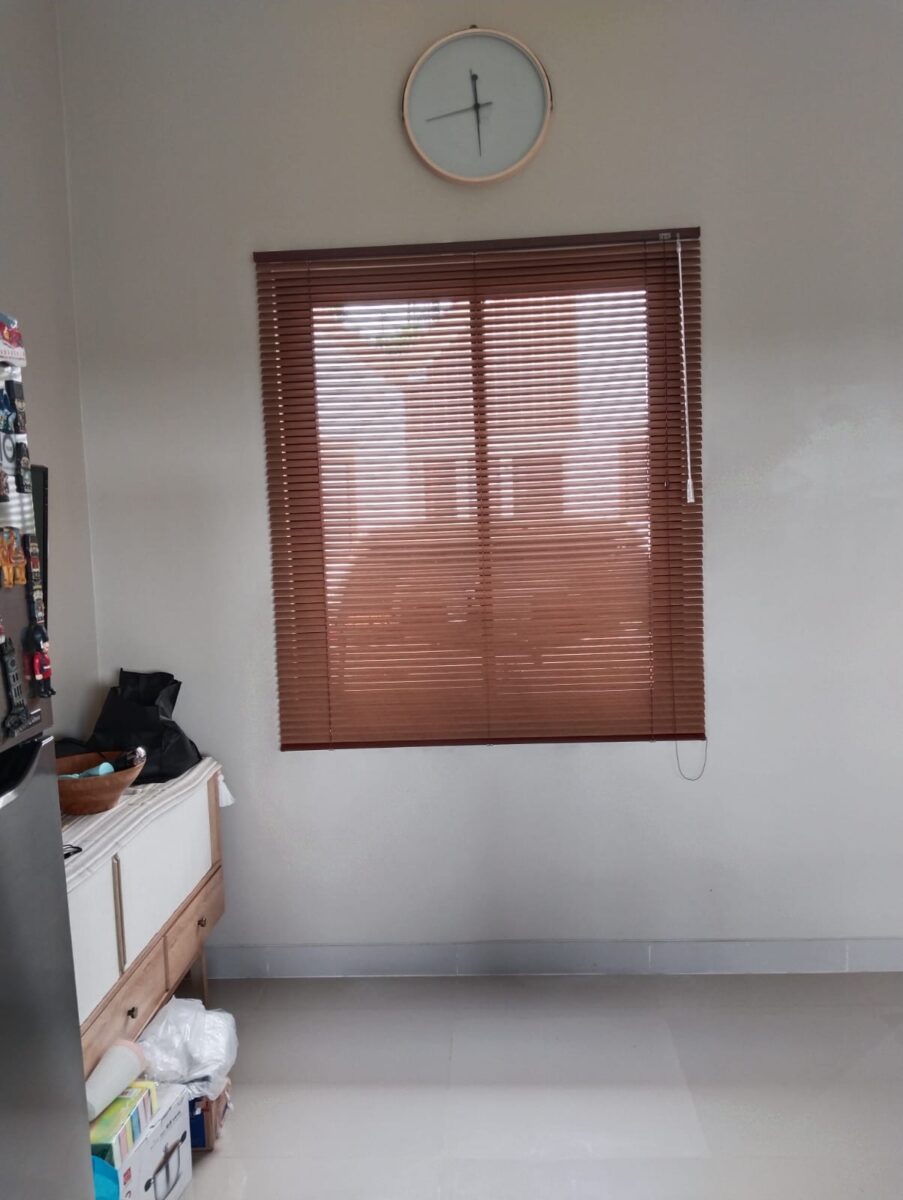 hasil pemasangan horizontal blind di pondok cabe