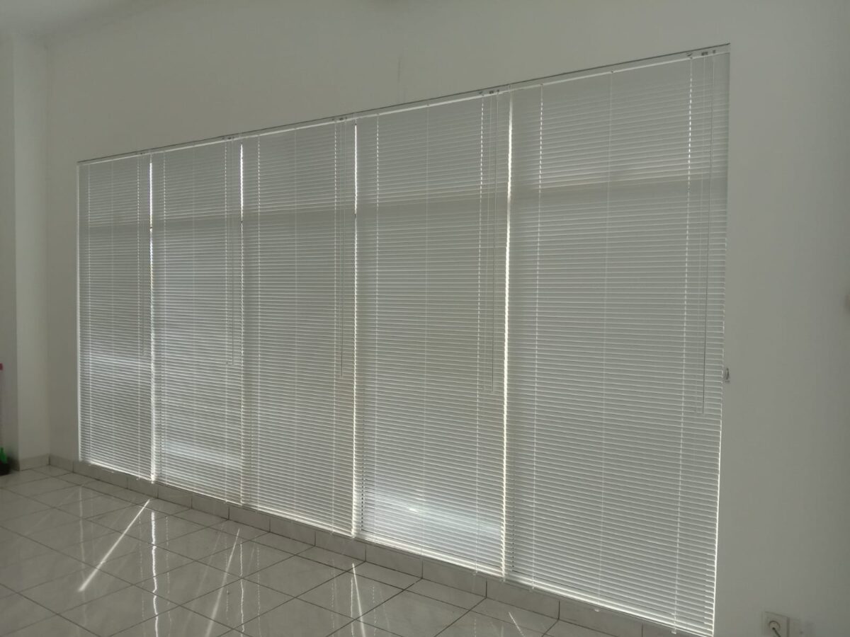 jual pasang venetian blind custom di bintaro