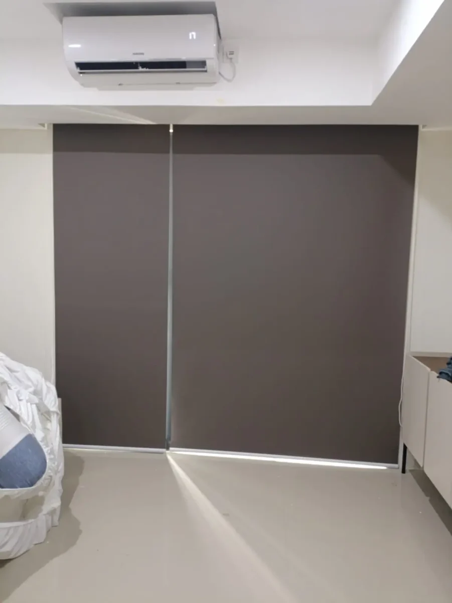jual roller blind blackout di legok model elegan